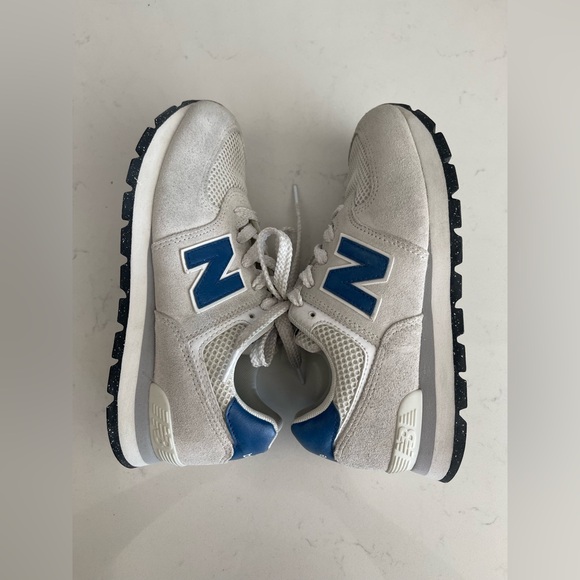 New Balance 574 Kids Boys 3 Ragged White Royal Blue Suede Sneakers US - Picture 11 of 13